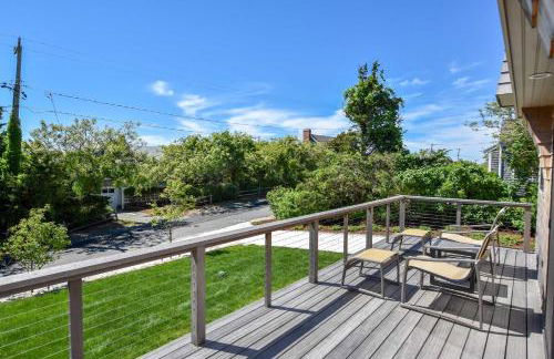 Gorgeous Architectural Home w Water Views - Foto 30