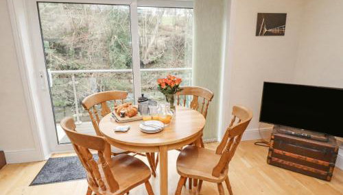 Riverbank View - Photo 4