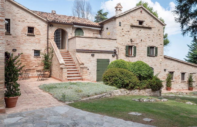 Serene Apartment With Pool - Foto 31