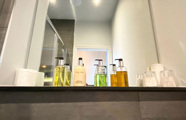 Claremont The Waterhouse - Photo 11