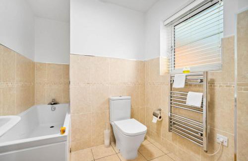 Mint drive 2 Beds With Secure Car Or Van Park w WiFi-Netflix No Deposit Required - Foto 47