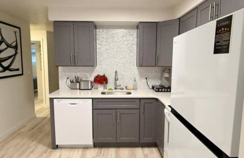 2 King beds Queen Sleeper Sacred Hear Downtown - Photo 12