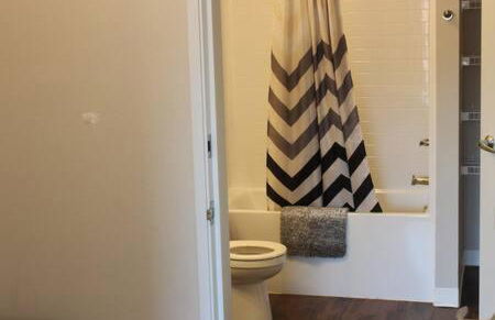 Onsite coffee bar just mins to Jack Thrice Stadium - Foto 23