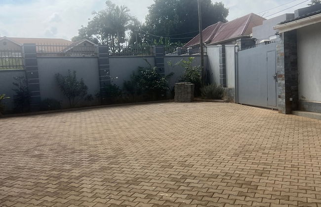 Inviting 9-bed Villa in Kampala - Foto 16