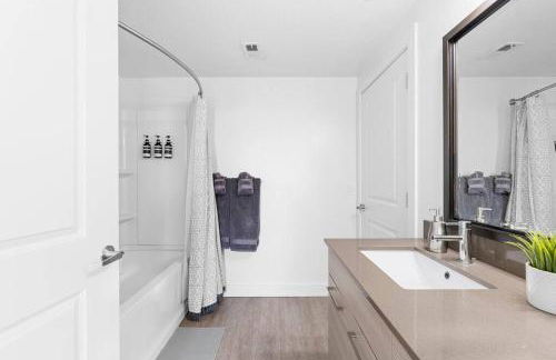 Spectacular Central City 2BD2BA - Foto 59