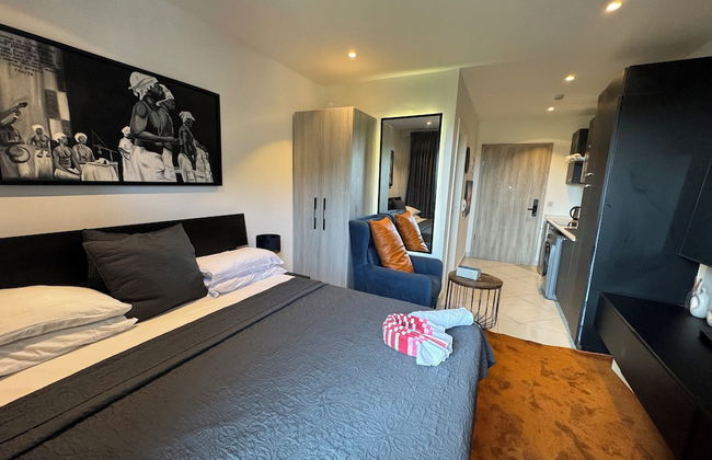 The Lennox - Photo 10