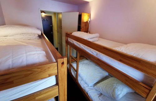 2 Pièces, skis aux pieds, proche commerces avec balcon. Capacité 6 pers, animaux non admis - FR-1-771-11 - Foto 14