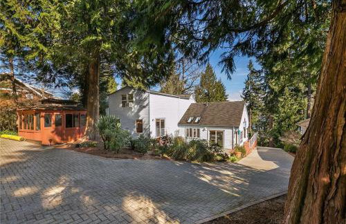 Stunning Sammamish Lake View Home near Weowna Park - Foto 37