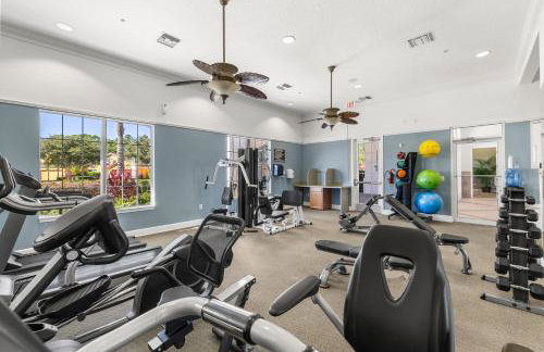 654- Newly Renovated Fabulous 4-Bedroom Pool Home in Watersong Resort, Game Room, Theater Room and More - Foto 69