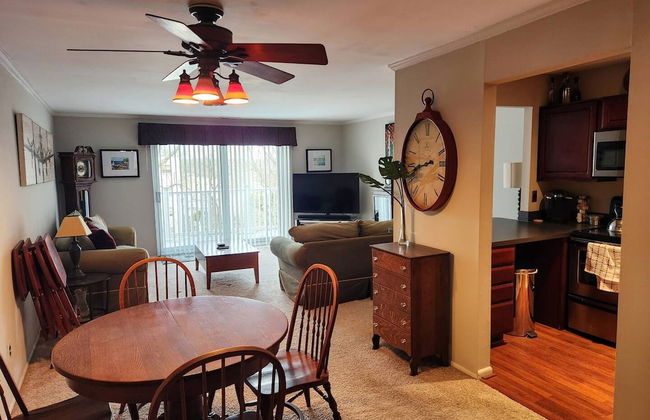 Beautiful APT W Office Area 2BR Long Term - Foto 5