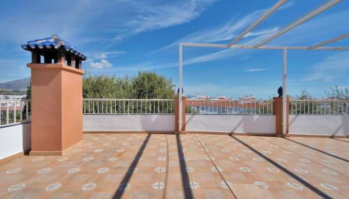 Apartamento en el centro De San Pedro con parking - DEL VALLE 72 1 - Photo 2