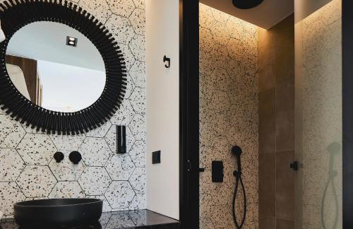 Manza Villa - 850m to Beach with Pickleball Court by etouri - Photo 34