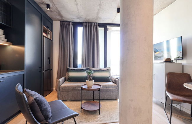 THREE43 on B - Fluent Serviced Apartments - Foto 58