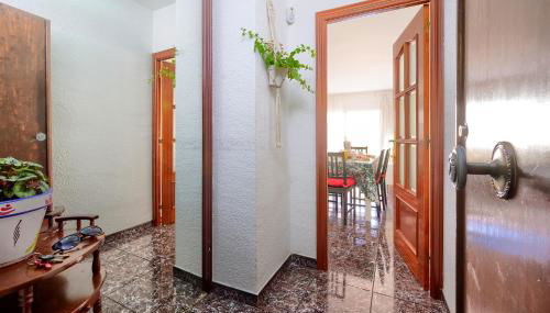 Apartamento Centric para 6 cerca de a playa y el tren - Foto 3, Lobby or reception