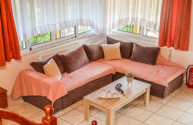 Villa Mitzelos - Photo 18