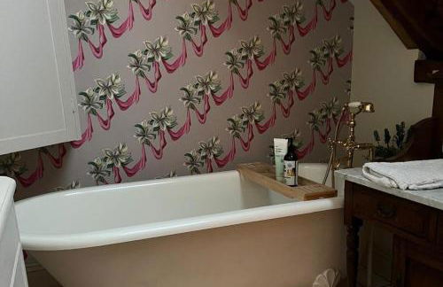 15th Century 6-bed Farmhouse, Sleeps 11, Pets Ok - Foto 83