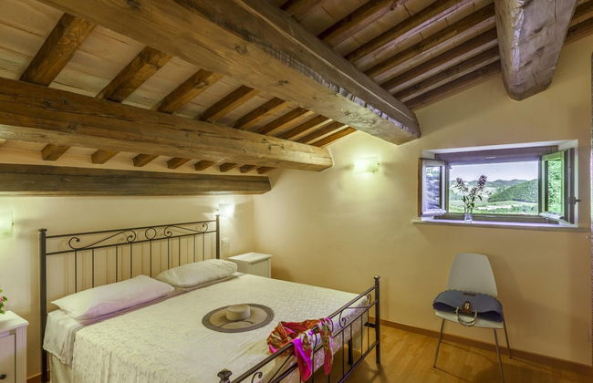 Beautiful Villa in Belforte All'isauro With Swimming Pool - Foto 5