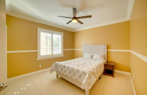 Resort-Style Oasis Expansive Riverside Mansion - Foto 29