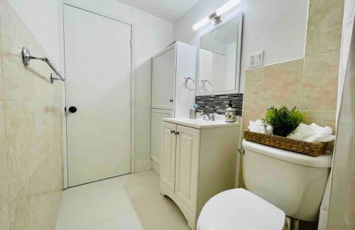 Sleeps 3, Cozy, Boho Style, in the heart of Miami -free parking - Foto 13