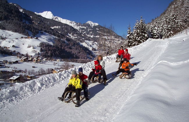 Bright Holiday Home in Huttschlag near Mountains Ski Slopes - Foto 21