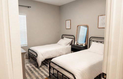 Springmill Escape in Westfield (2 King Beds) - Foto 9