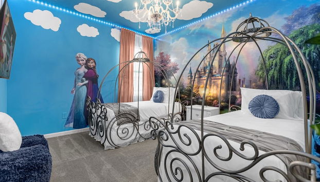 Upstay - Theme Rooms Pool Spa Theatre Arcade - Foto 3, Habitación