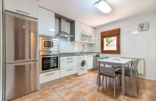 URIBE-ENEA Casa sola con amplio patio en Elciego con visita a bodega, siempre sujeta a disponibilidad - Foto 11