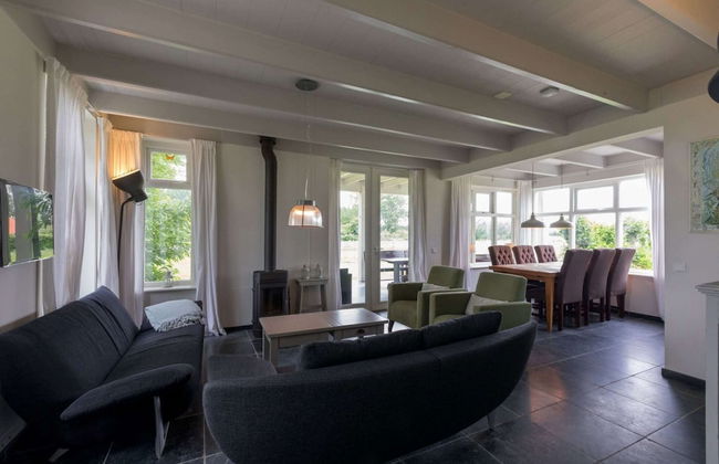 Family House in Vrouwenpolder Near Beach - Photo 2