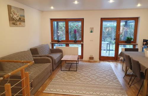 80m2 ruhige 3 Zimmer Duplexwohnung mit zwei Bäder und schönem Garten - Photo 2