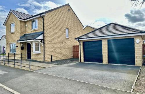 Elysian Escape, modern 5 bedroom house - Photo 43