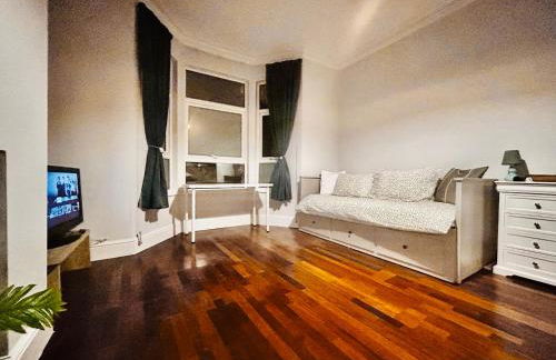 Rest Boutique Willesden - Foto 16