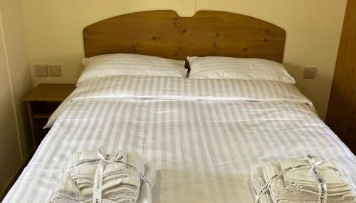 Caravan - Sleeps 4 - Pet Friendly - Parking - Foto 3