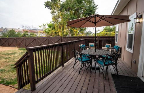 Brand NEW Large Impressive House Near Downtown! - Foto 58