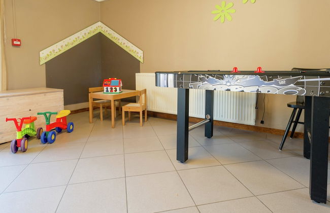 Modern Cottage With Private Garden in Waimes - Photo 20