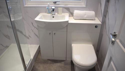 Kelpies Serviced Apartments- Cromwell Apt - Foto 4, towels, Shower