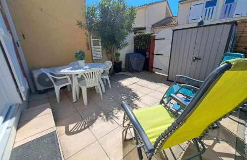 Charmante maison 2 pièces cabine 6 personnes, proche mer et étang, terrasse avec BBQ - FR-1-326-752 - Foto 10