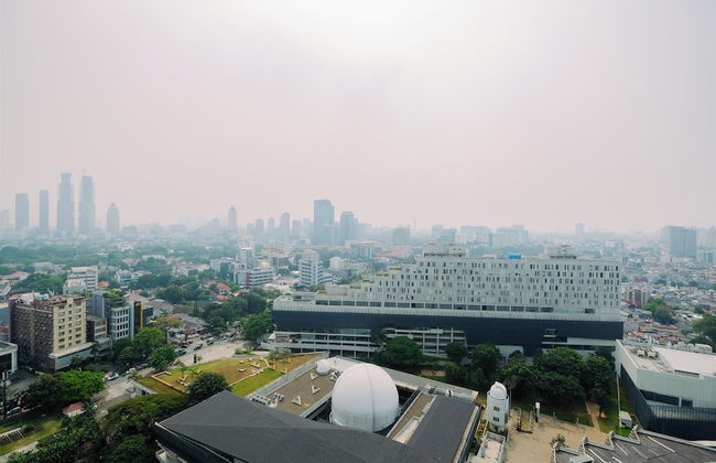 Comfort And Modern Look Studio Menteng Park Apartment - Photo 4