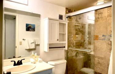 Direct oceanfront Magic Sands beach condo - Pool, AC, 2B2B, sleeps 6 - Foto 22