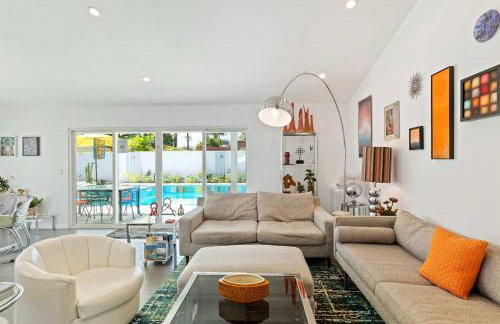 Demuth Park Desert Oasis - Pool - Tiki Room - Foto 40