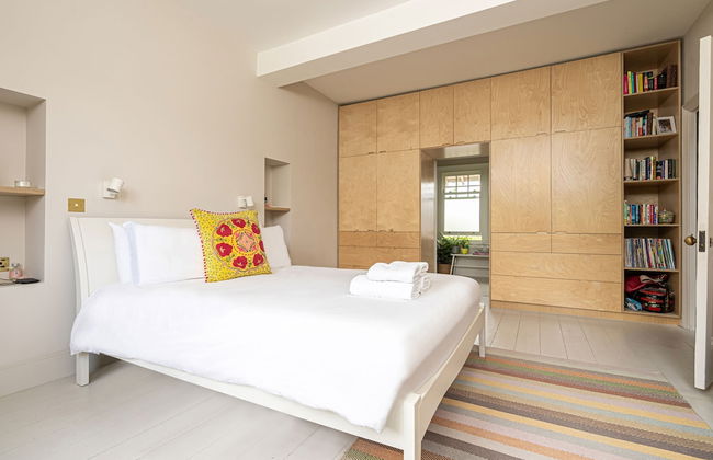 Chic and Colourful Family Home by Underthedoormat - Foto 11