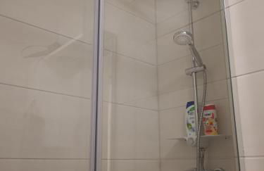 Central-Apt at Lake, CityCenter 5min, Fair 18min!!! - Foto 18