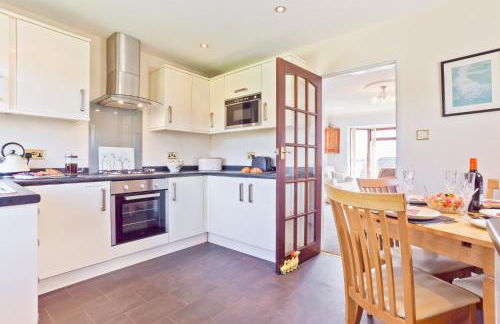 Kents Bank Holiday - Pet Friendly with Bay Views - Foto 8