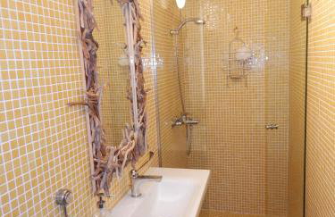 Villa with swimming pool and tennis/basketball court - Foto 42