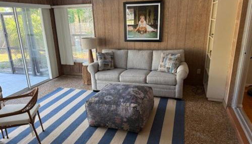Cool ranch home with heated pool near beach - Foto 4, Game Room
