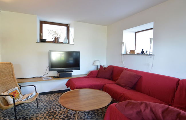 Holiday Home in Izier With Roofed Terrace, Garden, Parking - Foto 13