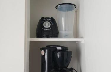 FLAT ACONCHEGANTE poucos min da praia - Foto 14