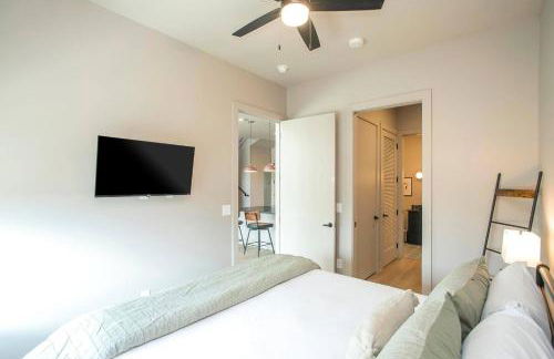 2 Bedroom + Loft Condo, Coffee Shop in Building - Foto 16