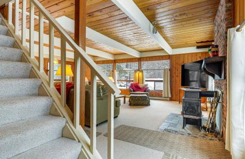 Ski, Hike and More! Year-Round Retreat in West Dover - Foto 13