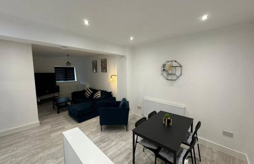 Comfortable 2BR Home 4 Beds Great for Small Groups - Foto 13