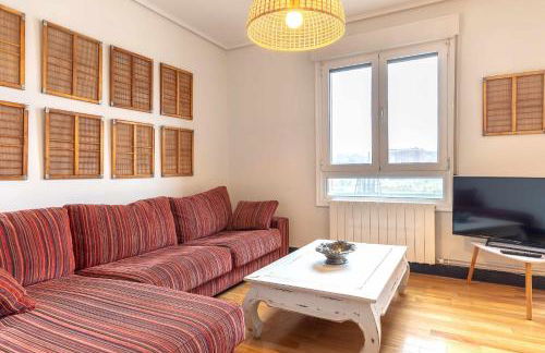 Apartamento KUIA con vistas frontales a la Ría de Bilbao cerca del metro - Foto 10